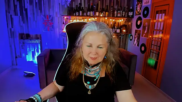 LilaMaharani webcam