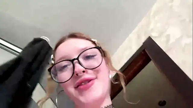 Elinthegreat webcam