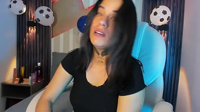 MadisonYoung000 webcam