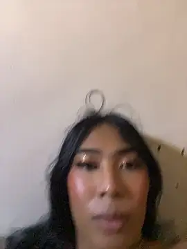 hugecock_tamira webcam