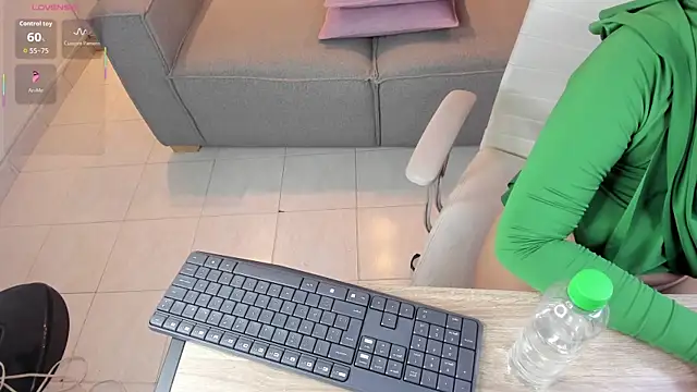 Nayla_Luxe webcam