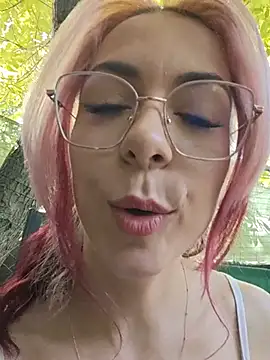 CindeFucknRella webcam