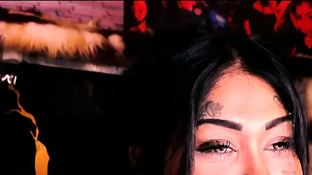 indian_dreamgirl webcam