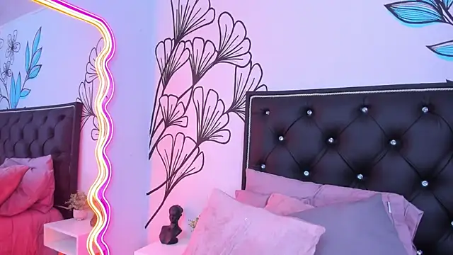 Sweet_Ariadna_ webcam
