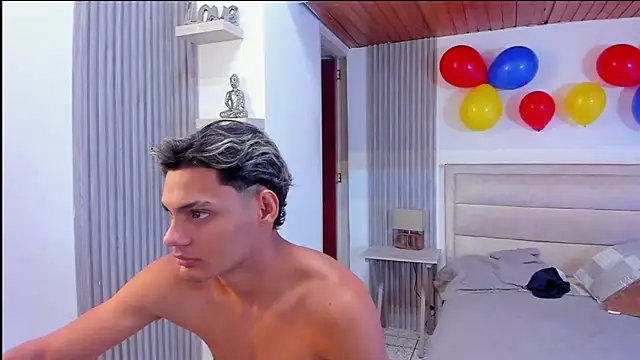 Seductive_BoysW webcam