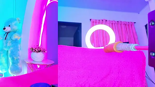 NathaxaLeans webcam