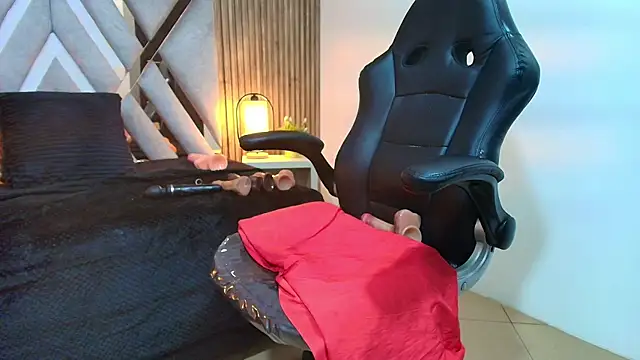 Anabella_Thompson