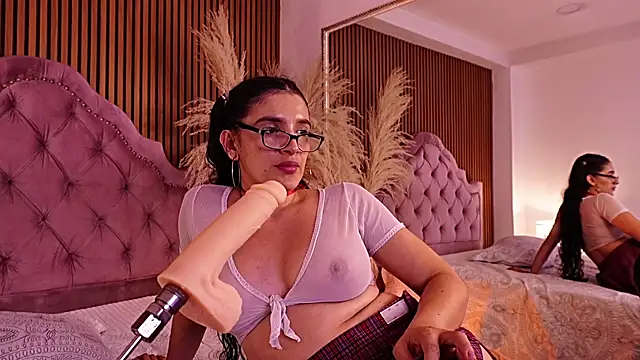 Violett_hott_ live cam on StripChat