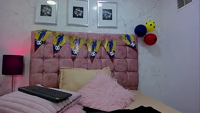 KatalinaLaurent webcam