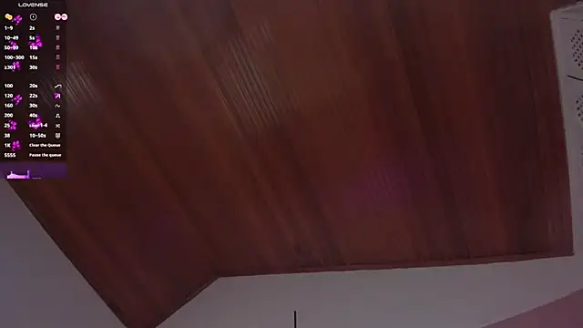 elodie_walker webcam