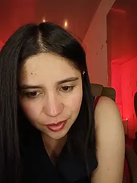 Cata_black live cam on StripChat