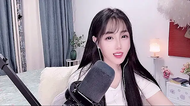 Laura_520 webcam