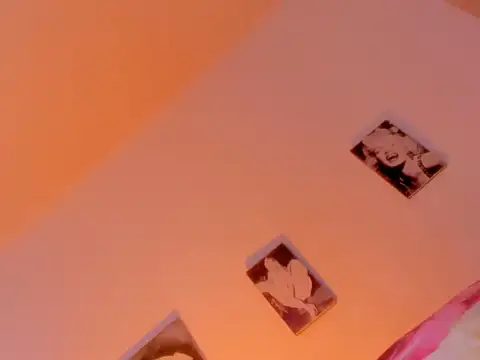 Queen_Charlotte_Hots webcam