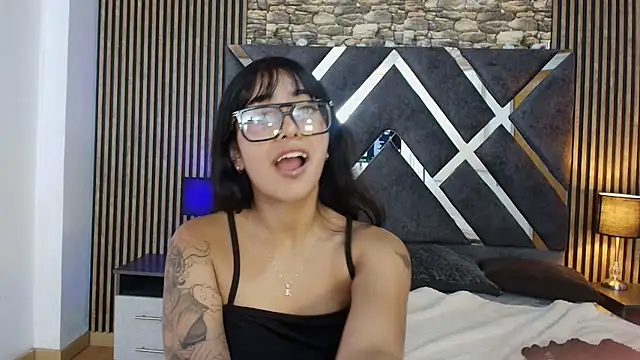 Amy_channel webcam
