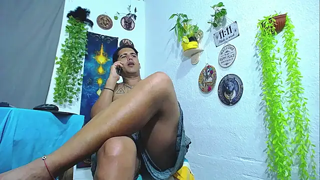 Zack_Grey webcam
