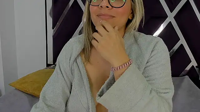 LunaViceht live cam on StripChat