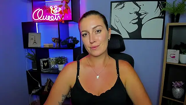 Watch FUN_AMI live on EroticFlix - High definition streams