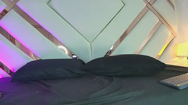 Noa_butterfly_ webcam
