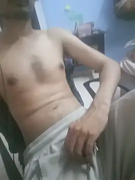 dreamtoungelick69 webcam