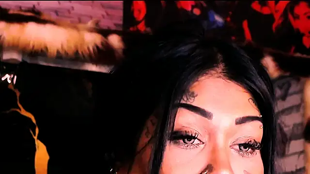 indian_dreamgirl webcam