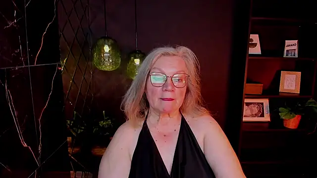 NataliMellow live cam on StripChat
