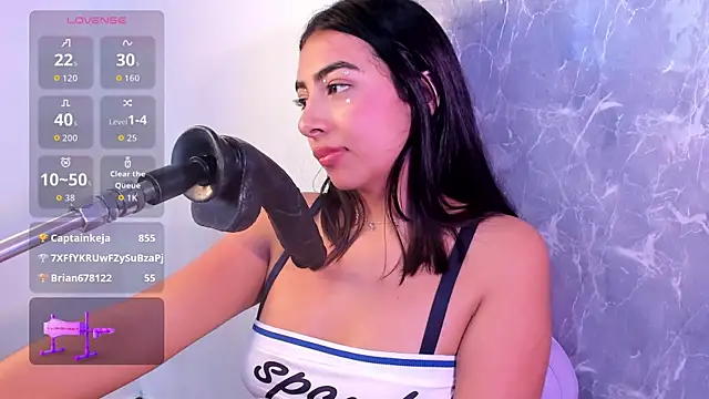 cherry_skinnyy_ live cam on StripChat