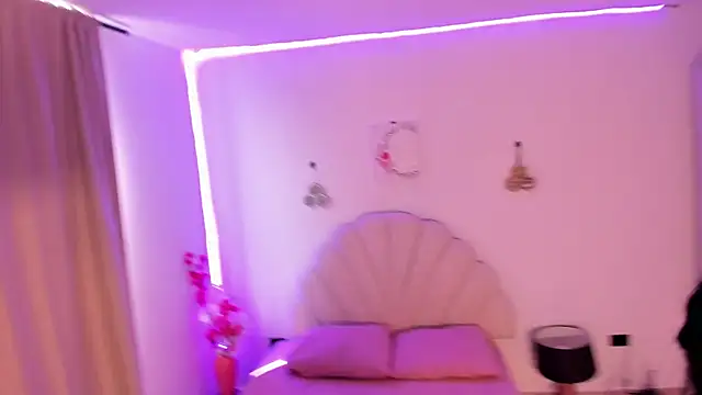 NahomyVega