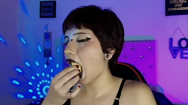akiradoom webcam