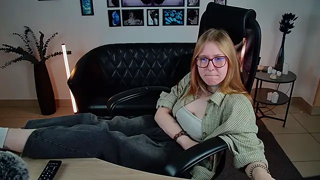 lanafitch - Lanafitch's free webcam - UK Sex Cams