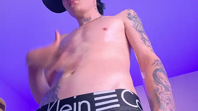 Nascary_Fox live cam on StripChat