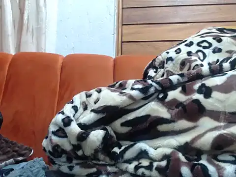 YummyMilkylanexxx webcam