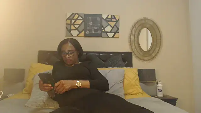 Creamyass22 webcam