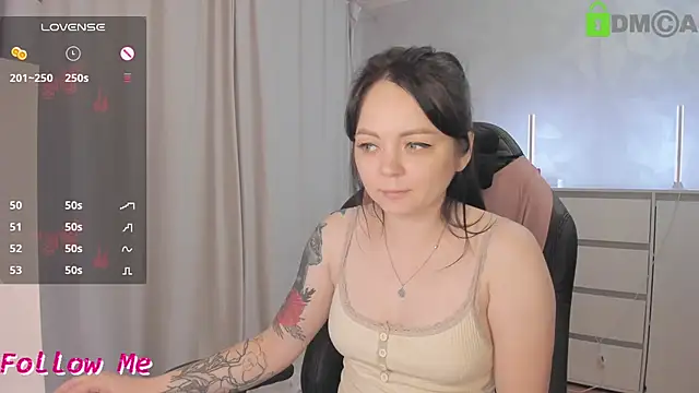 SexyAnny_ live cam on StripChat