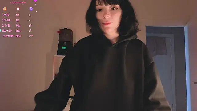 Doll_lira live cam on StripChat