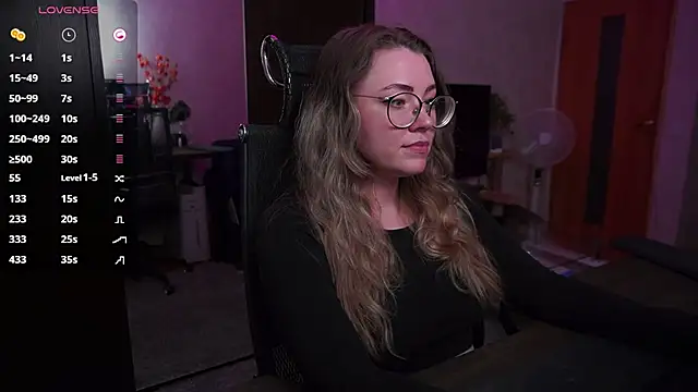 RemyCute live cam on StripChat