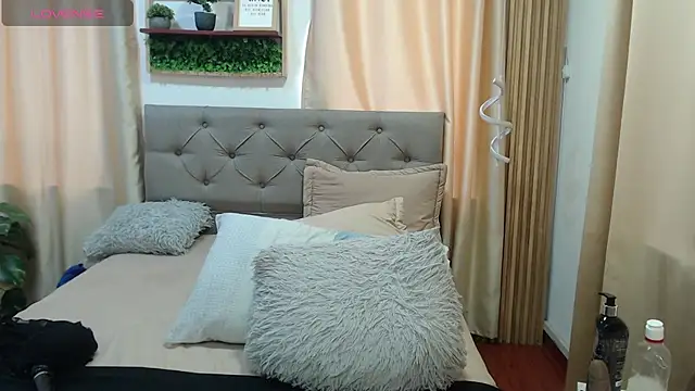 sasi_luna webcam