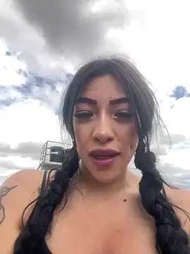 DAKOTA_SAKURA live cam on StripChat