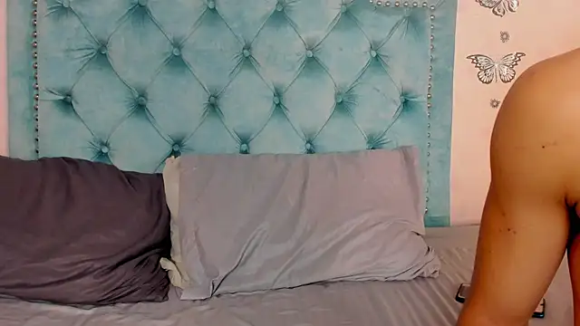 Charlie_Latino webcam