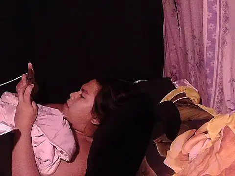 Huntrix2025 webcam