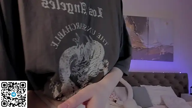 Linablueeyed live cam on StripChat