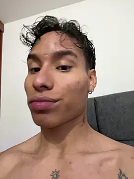 NelModel1 live cam on StripChat