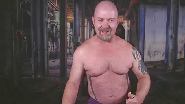 ManlyPrisonGuy live cam on StripChat
