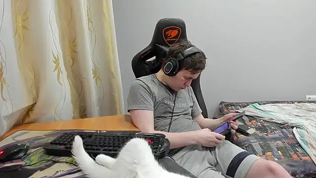iliaskrislove live cam on StripChat