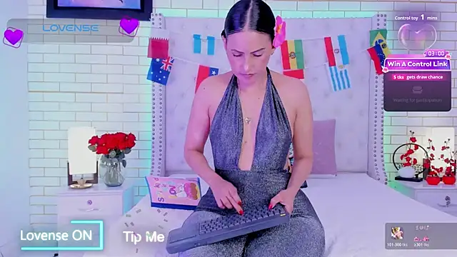 Coco_Balenciaga_ webcam