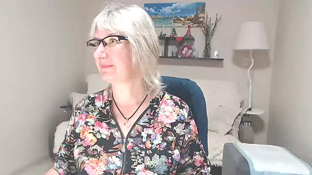 FleurMays webcam