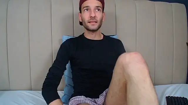 Christopher_saint live cam on StripChat