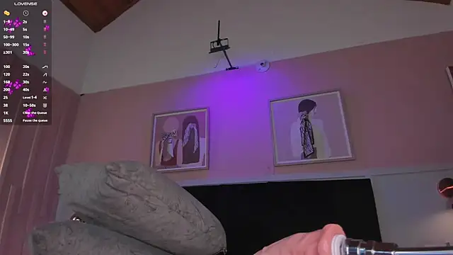 elodie_walker webcam