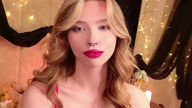 Sierra_Fane webcam