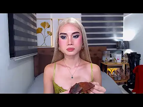 JuicyCockThea webcam