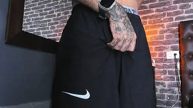 Daniel_huge22 webcam